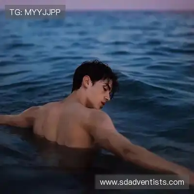 万桢翼